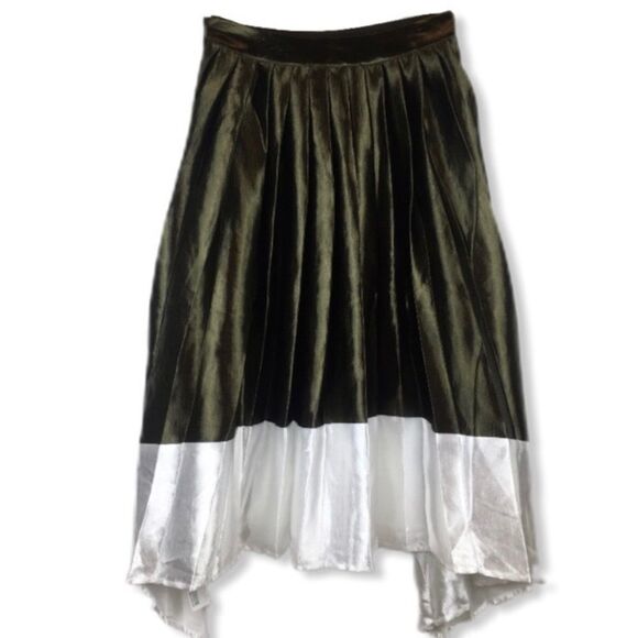NWT English Factory Green White Asymmetrical Pleated Midi Flare Satin Skirt XL - Picture 2 of 6